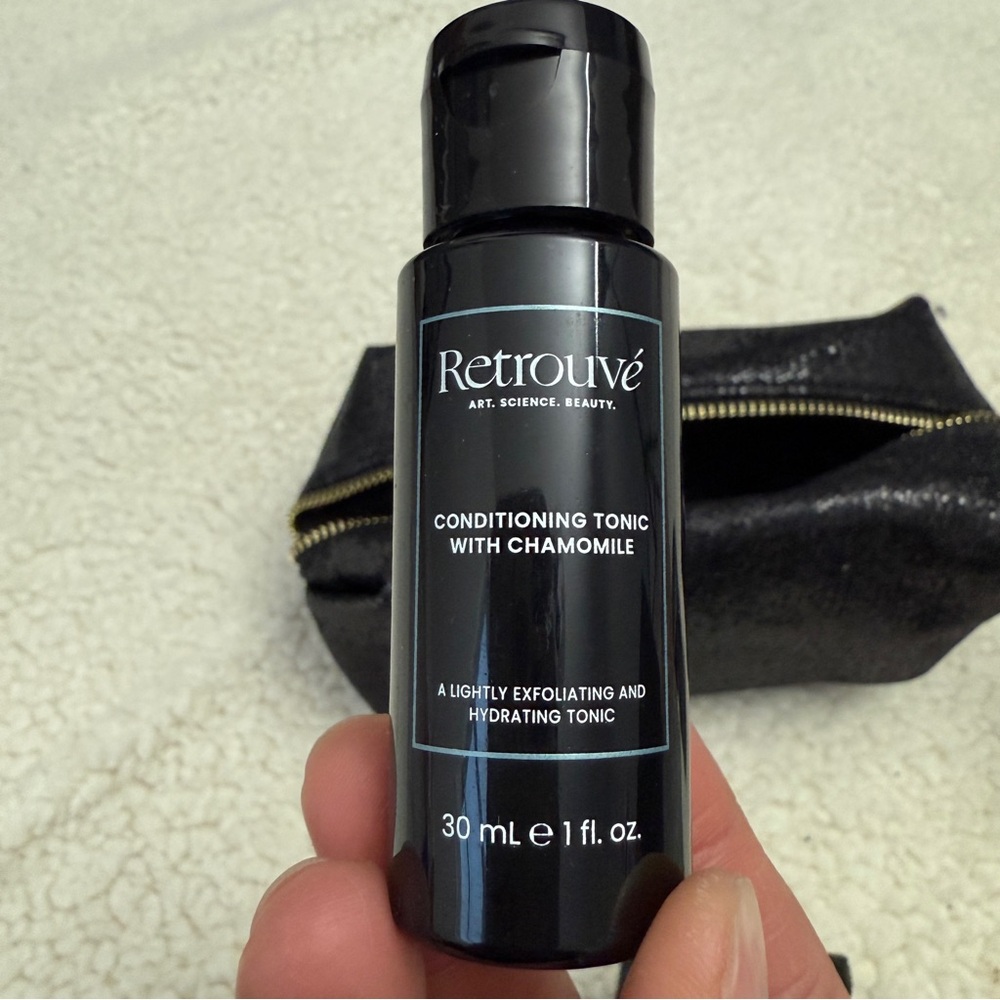 RETROUVE
Conditioning Toner tonic with Chamomile 1fl oz